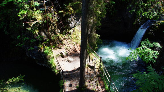 Naturbrücke in Riezlern